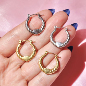 Sweetheart Twist Hoops