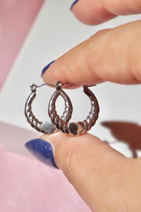 Sweetheart Twist Hoops