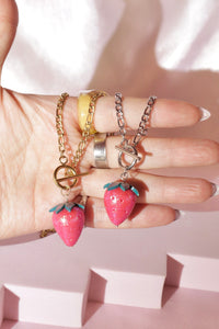 Glitterberry Toggle Necklace